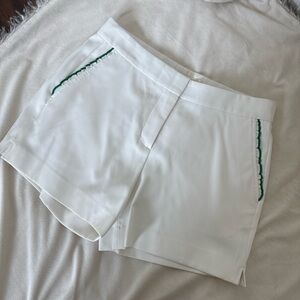 White Shorts Tory sport